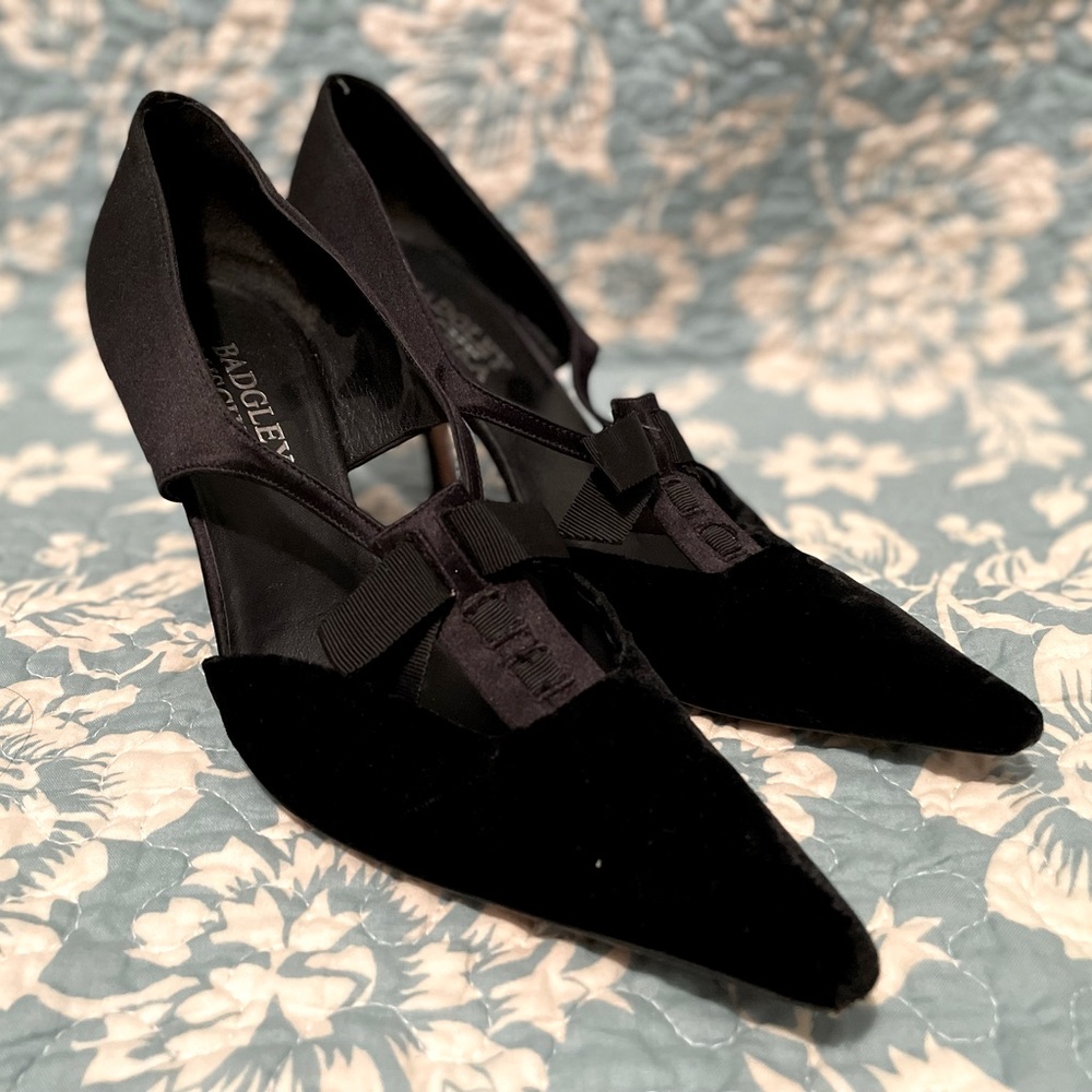 Badgley Mischka Black Velvet Heels, Made in Italy, size 36